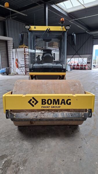 Trilwals Bomag BW177 2023